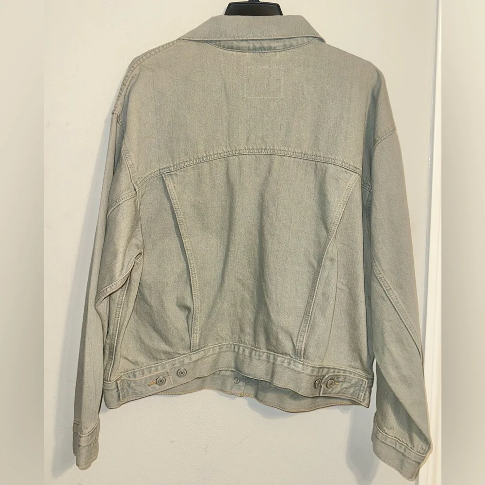 Levi's Women's Denim 90’s Trucker Jacket NWT - Picture 4 of 4